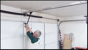 Arlington Neighborhood Locksmith Arlington, VA 703-663-7405 - garage-door-installation